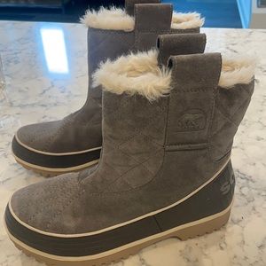 Women’s Sorel Boots Size 8